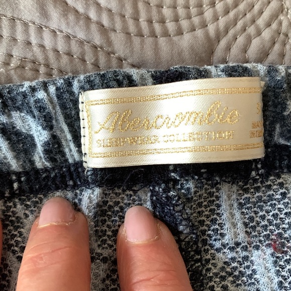 Abercrombie & Fitch pajamas - Picture 6 of 9